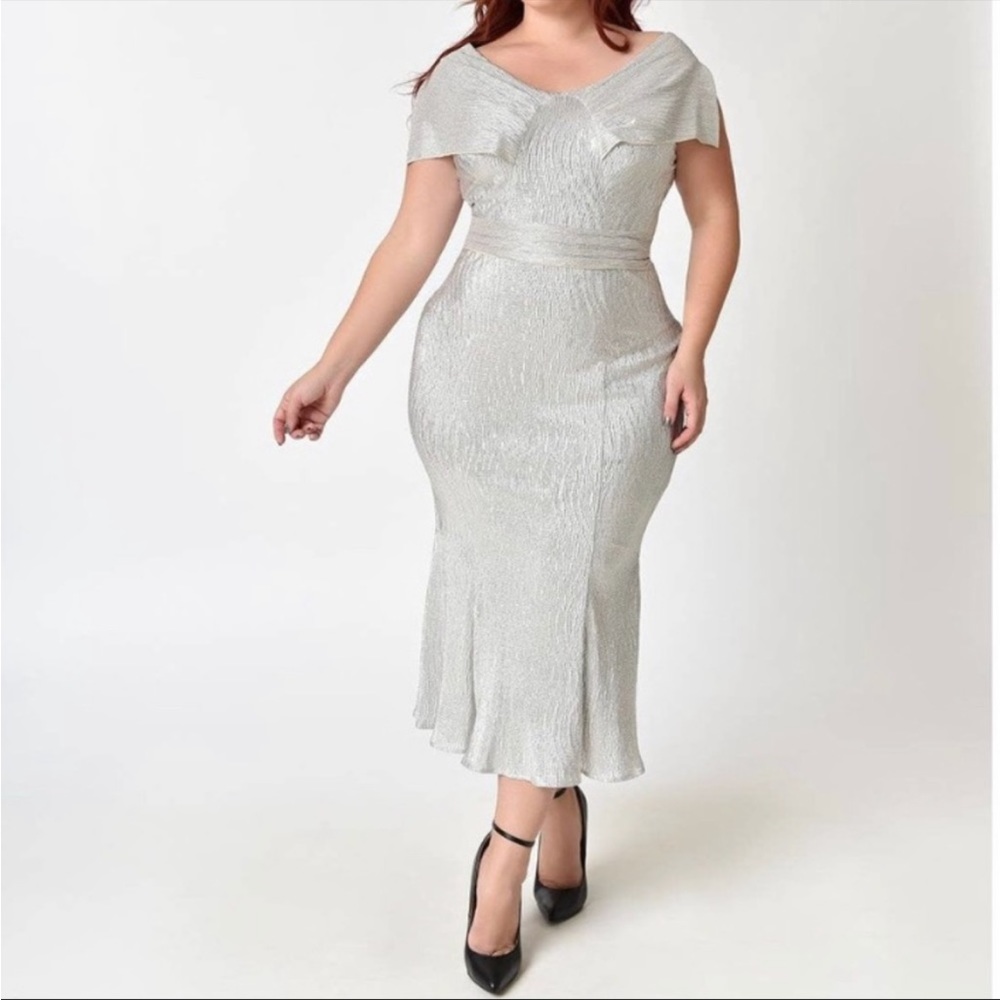 Stop Staring Silver Screen 1920s Cocktail Dress